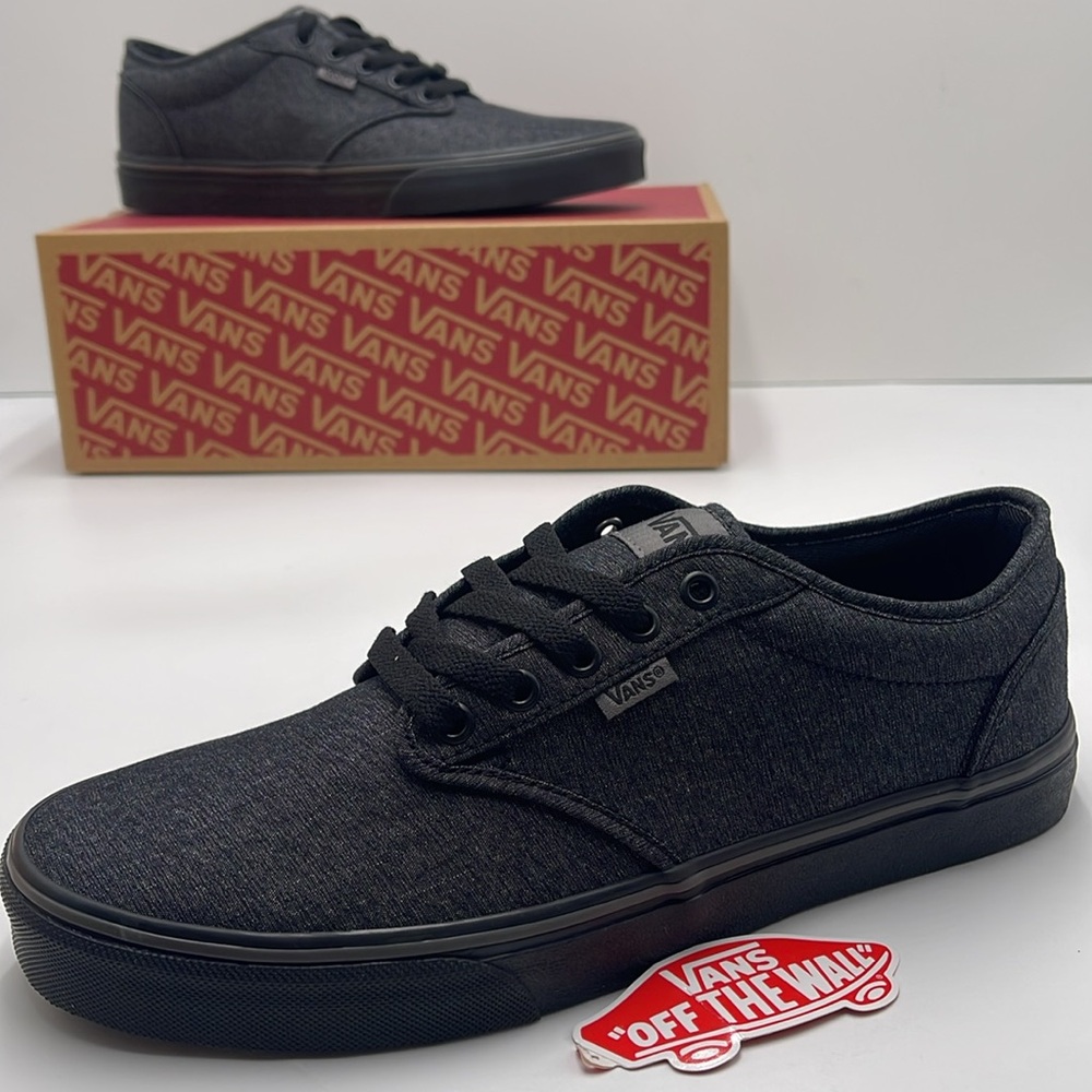 Vans Women’s Atwood
(Varsity Textile) Black/Pewter
VN0A45J9VEJ
Sneakers